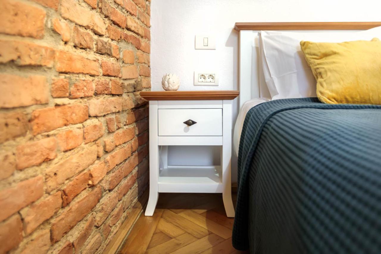 Saint John's 22 * Braşov